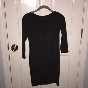 Grey body con, quarter sleeve dress